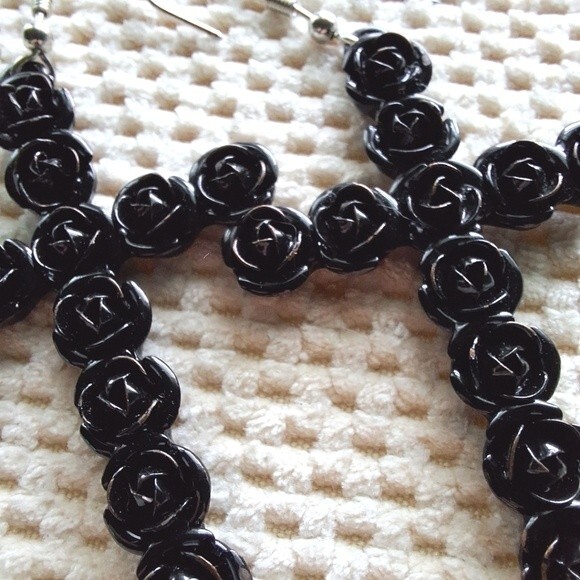 Black Metal Rose Cross Goth Punk Grunge Large Dangle Earrings Y2K Era - Picture 5 of 7